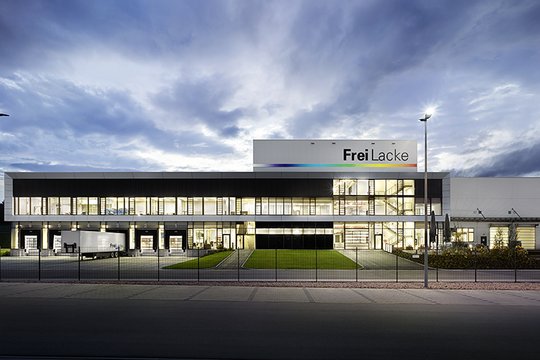 Logistik und Produktion Frei Lacke