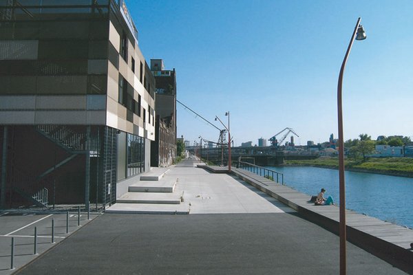 Promenade am Verbindungskanal; Architekten/Stadtplaner: bueroschneidermeyer gbr, Ute Margarete Meyer und Jochem Schneide