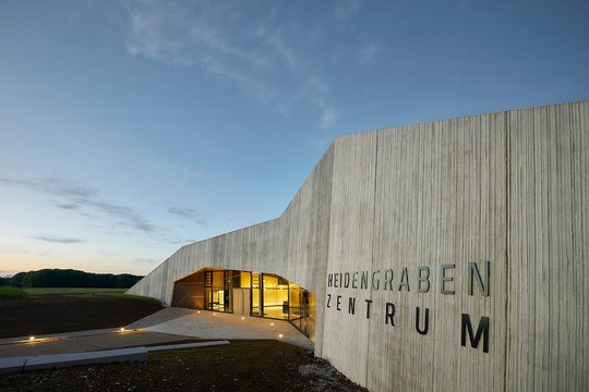 Ausstellungsgebäude Heidengrabenzentrum