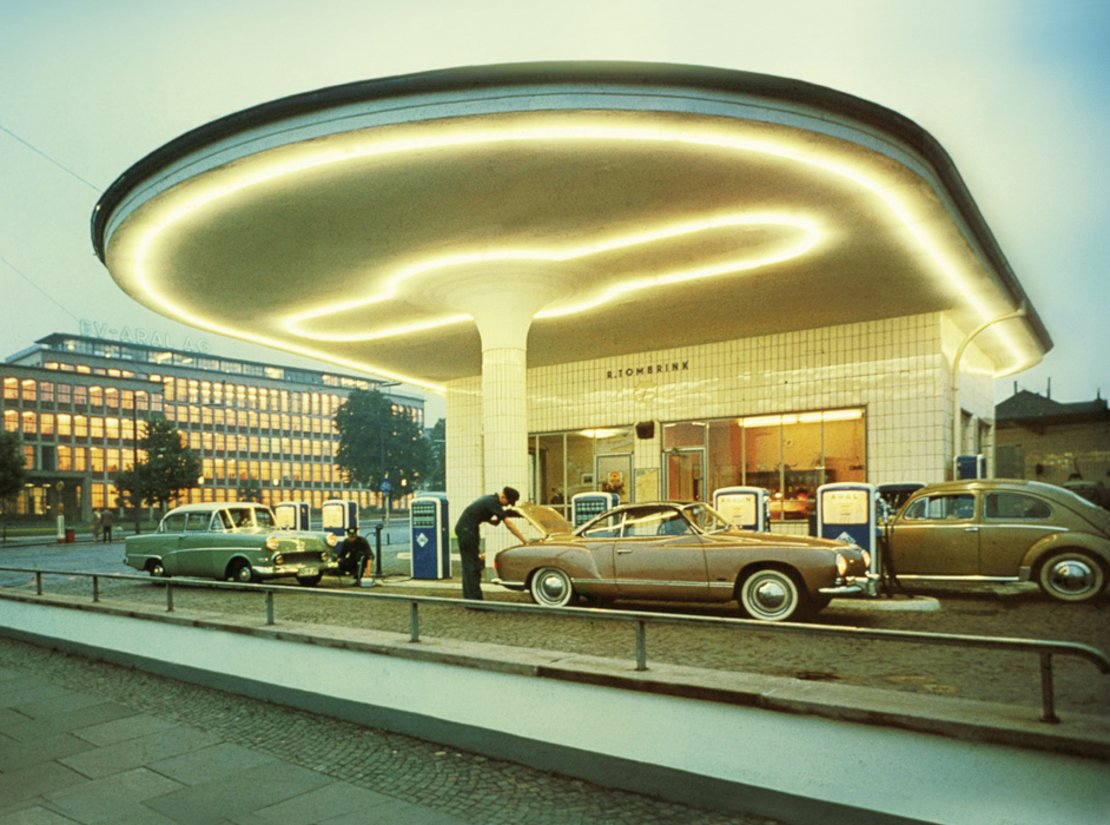 Architektur und Benzin