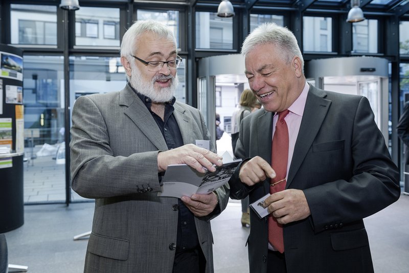 12 AKBW 14 06 05 0147 k1 web