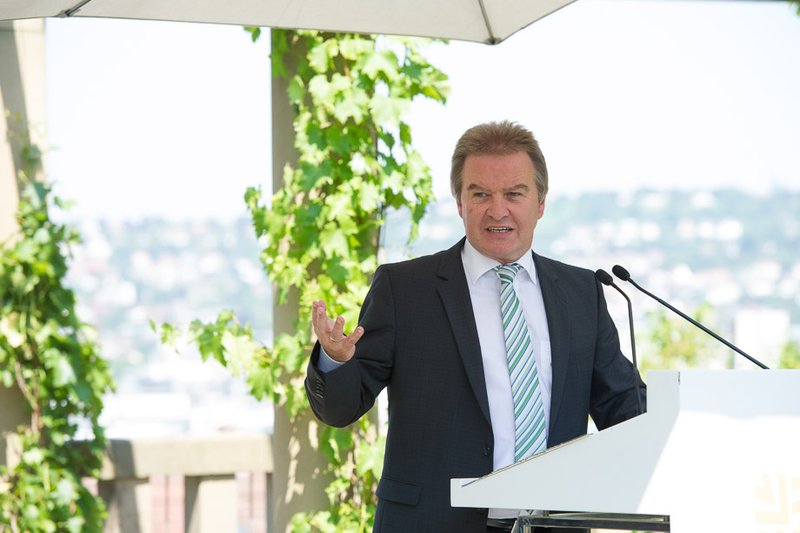 AKBW 13 07 08 0719 k1 web s