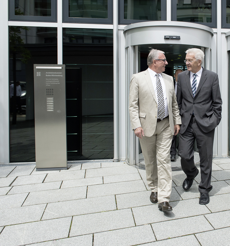 60 AKBW 14 06 05 0467 k1 web