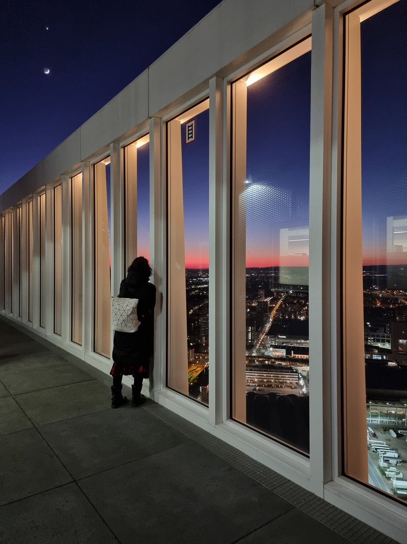 Terrasse des Hochhaus "One"